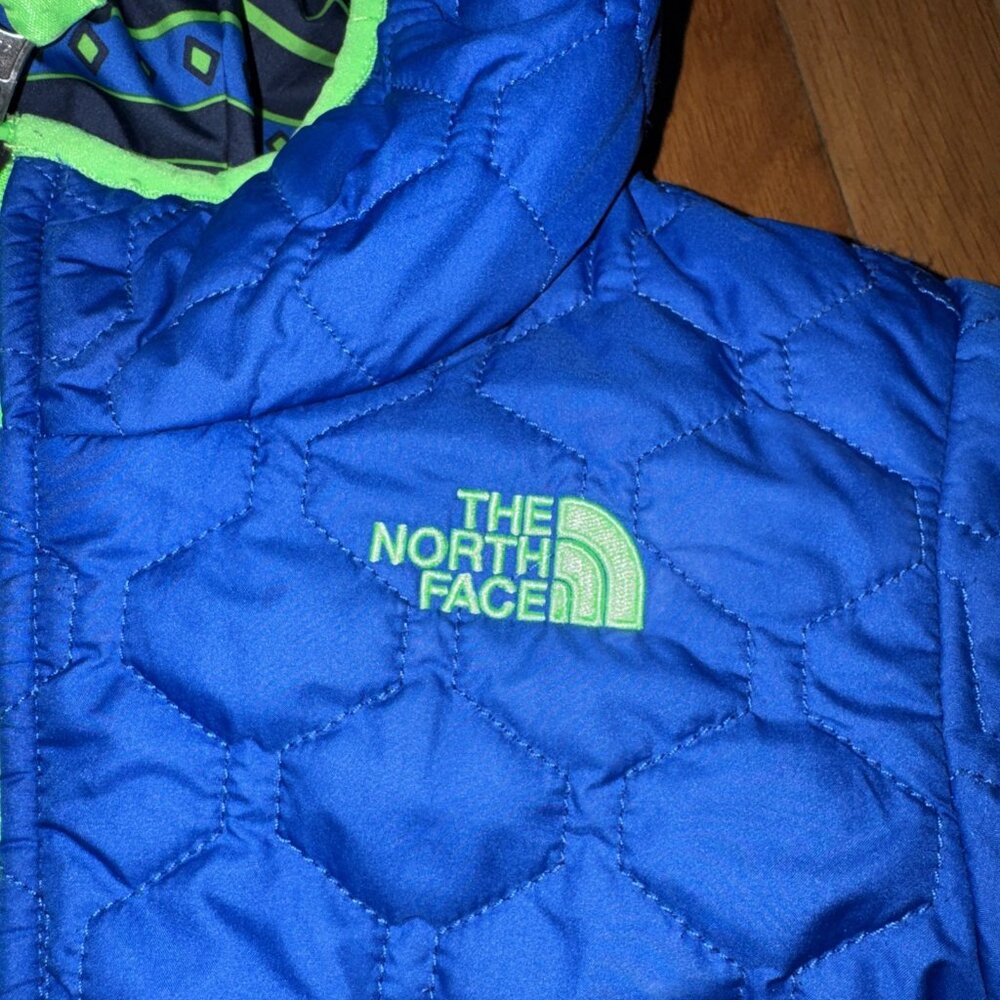 The North Face Reversible Infant Baby Hooded Jacket Quilted Blue Size 6-12 M - Picture 2 of 9